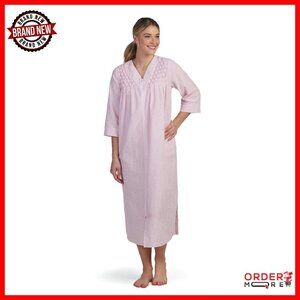 Long Seersucker Robe with Pockets and Zipper Front Trim